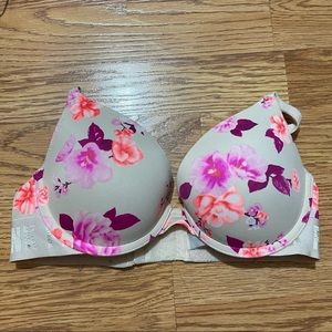 PINK Victoria’s Secret Bra 32C